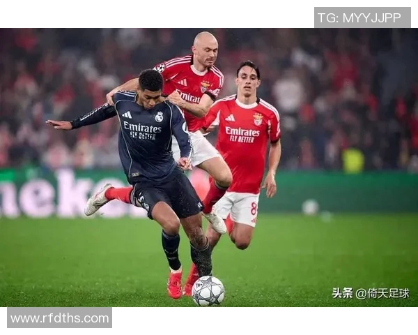 里昂与本菲卡在2019年11月的精彩对决回顾与分析