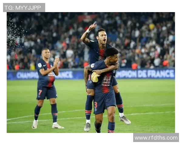 拉鲁斯与巴兰基亚的精彩对决揭示足球战术与团队协作的魅力